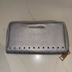 NWOT Badgley Mischka Metallic Silver Wallet with Gold Studded Accents
